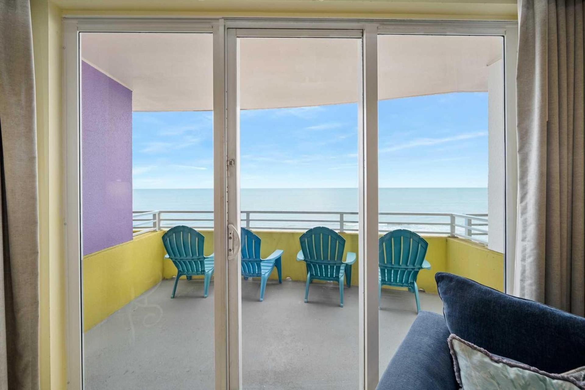 Ferienhaus Luxury 10th Floor 1 Bedroom Direct Oceanfront Wyndham Ocean Walk Daytona | 1006