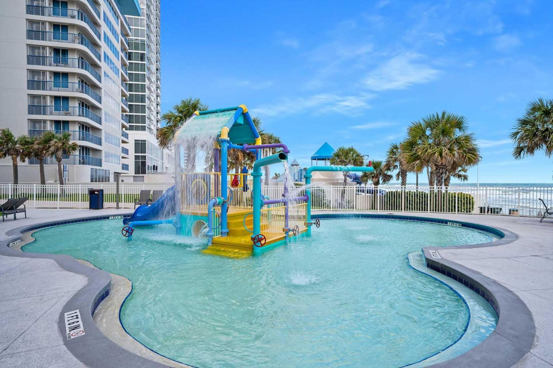 Ferienhaus Luxury 10th Floor 1 Bedroom Direct Oceanfront Wyndham Ocean Walk Daytona | 1006 *