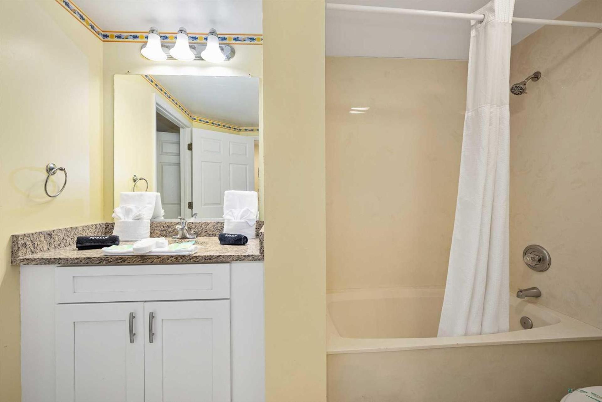 Luxury 10th Floor 1 Bedroom Direct Oceanfront Wyndham Ocean Walk Daytona | 1006 Ferienhaus Daytona Beach